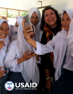 USAID Mission Director among students of SMAN 3 Takalar where a USAID Prestasi alumnus teaches after he returns from his study in the US. (33826170524)