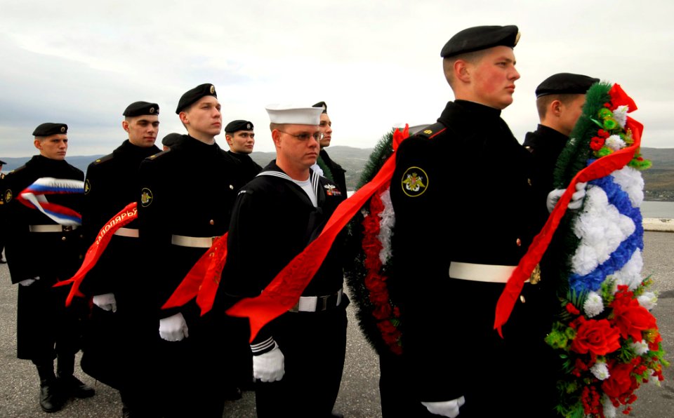 US Navy 100907-N-7638K-015 USS Taylor visits Russia to commemorate the end of WWII