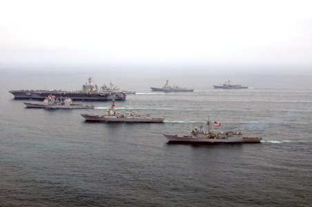 US Navy 100901-N-0808V-191 The Nimitz-class aircraft carrier USS Carl Vinson (CVN 70) performs tactical maneuvering exercises