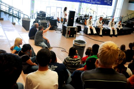 US Navy 100915-N-3271W-142 Navy Band Northwest talks to high school kids