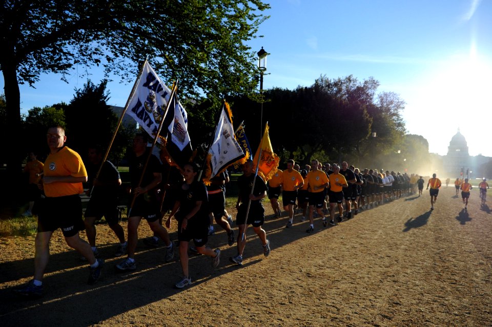 US Navy 100911-N-9818V-295 Chief petty officers and chief petty officer selectees run throughout Washington, D.C., during the annual Navy Heritage