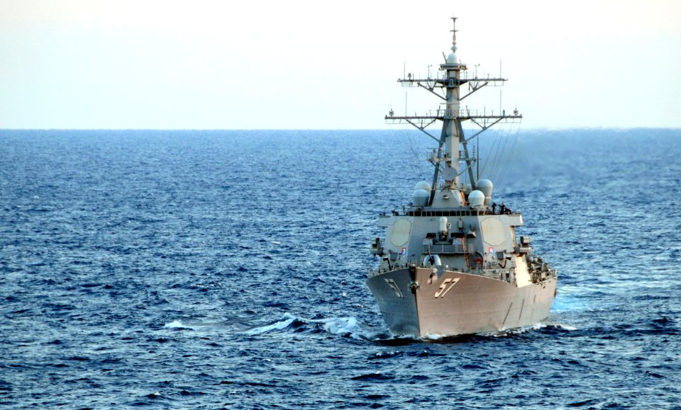 US Navy 101018-N-8913A-014 The guided-missile destroyer USS Mitscher (DDG 57) transits the Atlantic Ocean