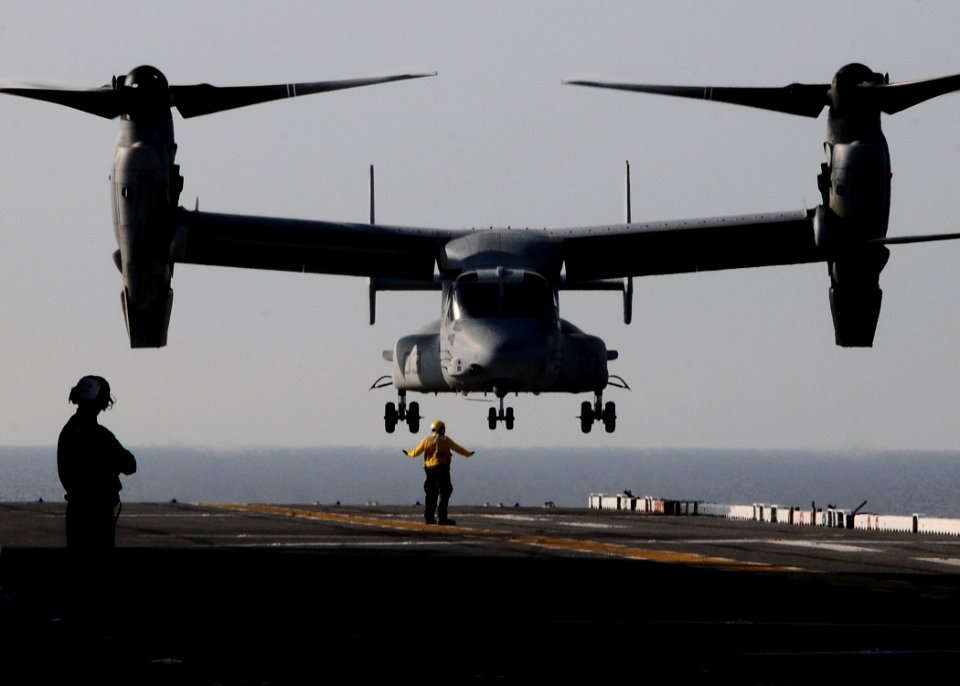 US Navy 101018-N-7508R-170 An MV-22B Osprey assigned to Marine Medium Tiltrotor Squadron (VMM) 263 lands aboard the multipurpose amphibious assault