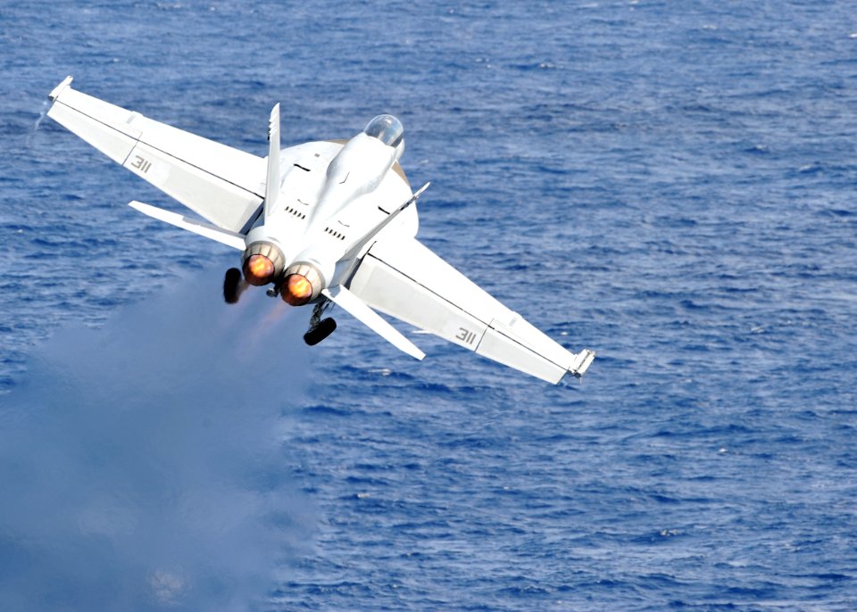 US Navy 101023-N-0569K-034 An F-A-18E Super Hornet assigned to the Knighthawks of Strike Fighter Squadron (VFA) 136