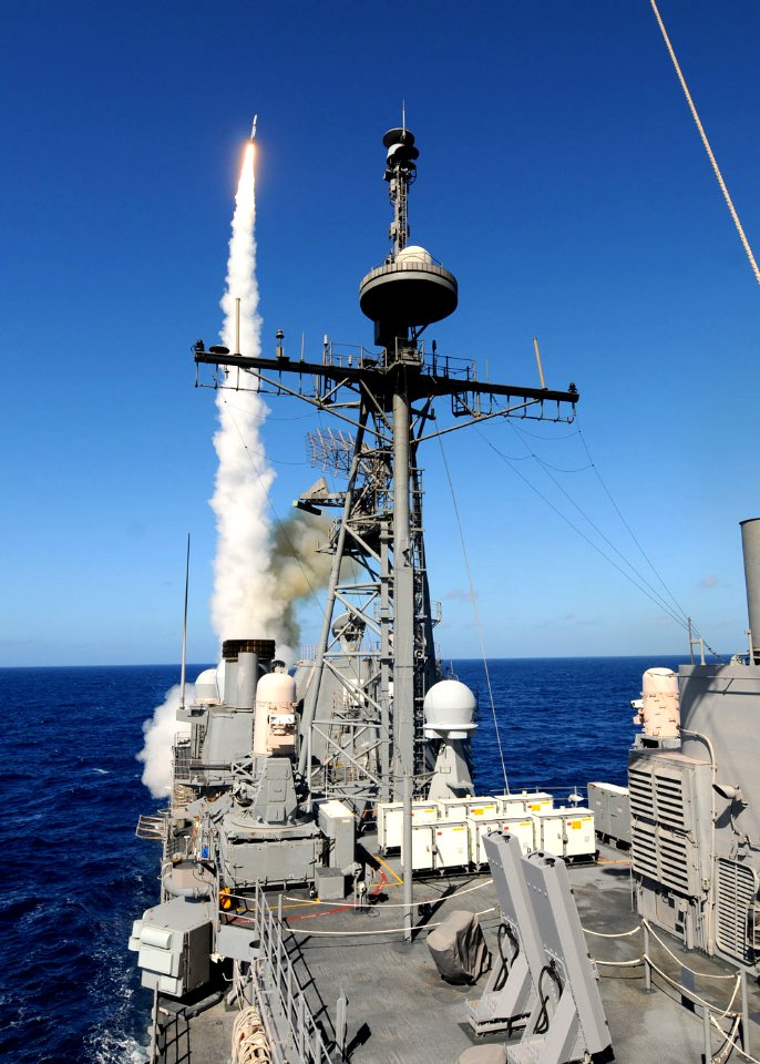 US Navy 101026-N-6632S-199 The guided-missile cruiser USS Gettysburg (CG 64) launches a Standard Missile 2 (SM-2) from its aft launcher