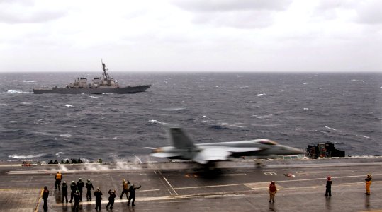 US Navy 101028-N-8721D-052 An F-A 18E Super Hornet assigned to Strike Fighter Squadron (VFA) 27 takes off from the aircraft carrier USS George Wash