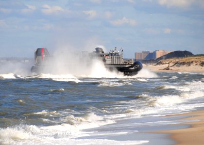 US Navy 101029-N-1580K-114 A landing craft air cushion (LCAC) approaches Anzio Beach at Joint Expeditionary Base Little Creek-Fort Story during Exe