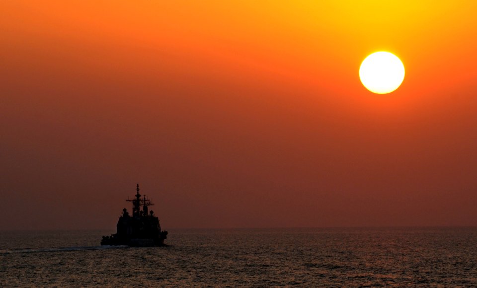 US Navy 101103-N-5016P-001 The guided-missile cruiser USS Cape St. George (CG 71) is underway in the Arabian Gulf
