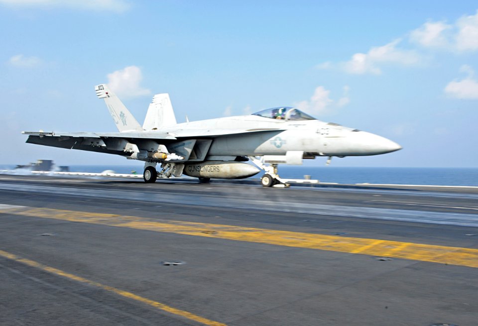 US Navy 101109-N-6427M-045 An F-A-18E Super Hornet assigned to the Gunslingers of Strike Fighter Squadron (VFA) 105 launches from the aircraft carr