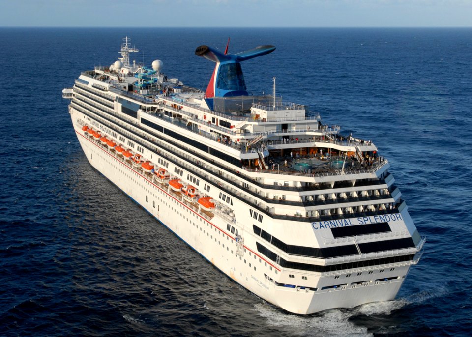 US Navy 101109-N-5684M-067 The Carnival cruise ship C-V Splendor sits adrift approximately 150 nautical miles southwest of San Diego