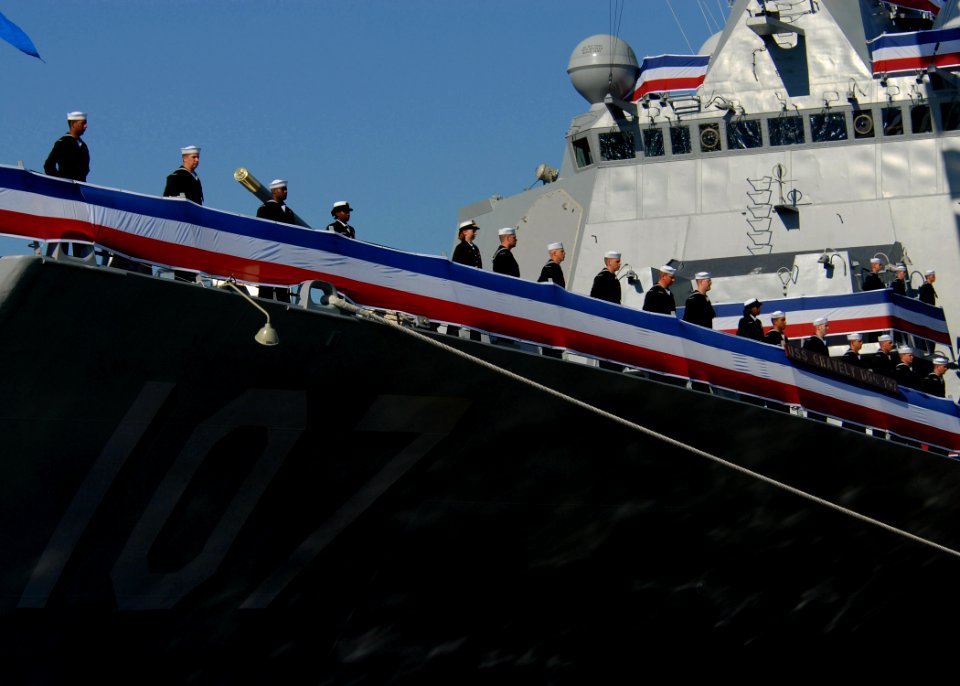 US Navy 101120-N-3737T-219 Sailors man the rails as the ship is brought to life during the commissioning ceremony for the U.S. Navy's newest guided