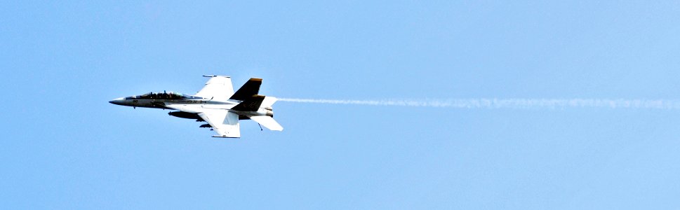 US Navy 101119-N-6003P-217 An F-A-18F Super Hornet assigned to the Swordsmen of Strike Fighter Squadron (VFA) 32 makes a turn before landing aboard