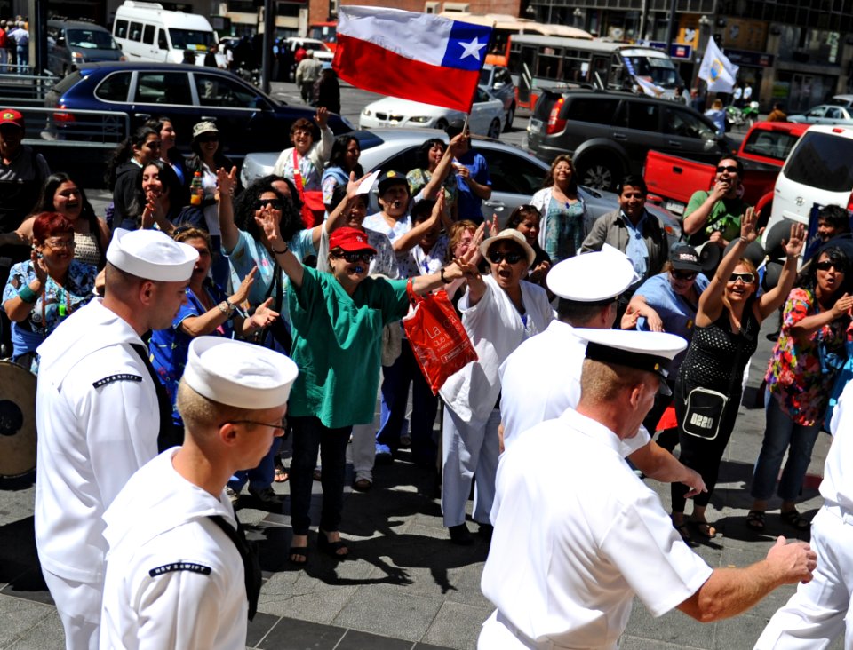 US Navy 101201-N-2984R-129 A Chilean crowd cheers a group of Sailors assigned to High Speed Vessel Swift (HSV 2) as they march to a wreath laying c