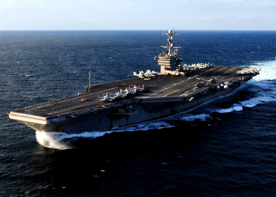 US Navy 101206-N-5538K-395 The aircraft carrier USS George Washington (CVN 76) transits the East China Sea