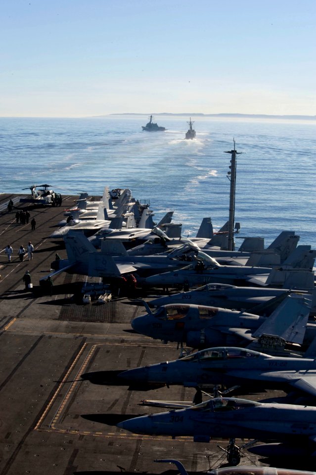 US Navy 101212-N-2953W-110 The aircraft carrier USS Carl Vinson (CVN 70) participates in a simulated straits transit with the ships