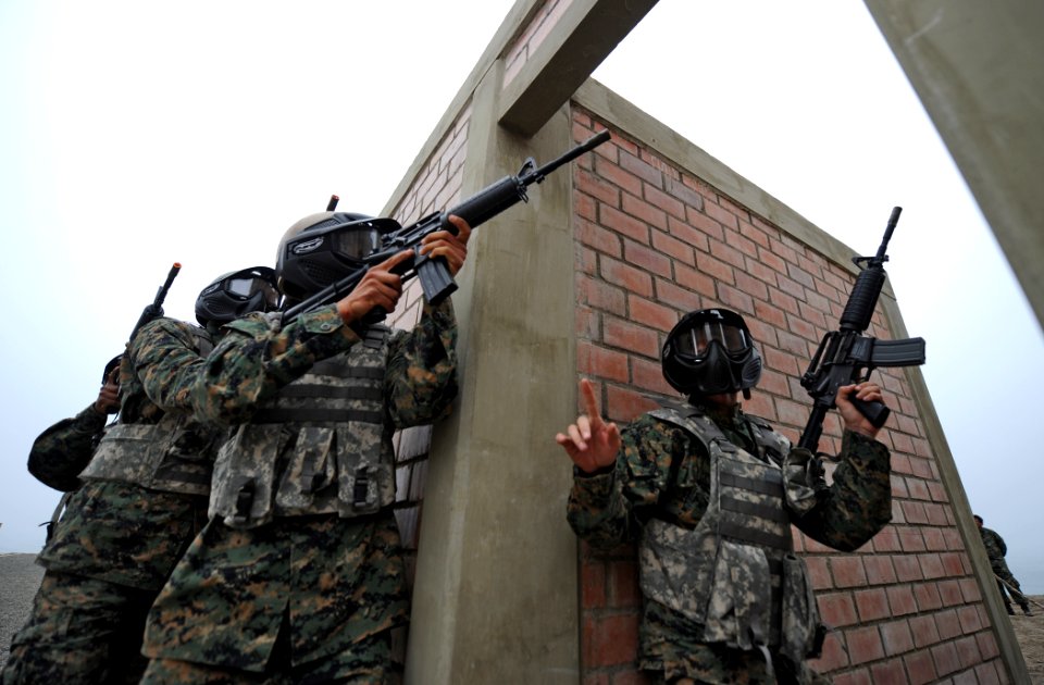 US Navy 101215-N-2984R-853 Peruvian marines, assigned to Batallon de Infanteria de Marina, participate in a subject matter expert exchange military