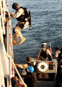 US Navy 110130-N-2686K-272 Members of the visit, board, search and seizure team, assigned to the guided-missile cruiser USS Gettysburg (CG 64)