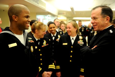 US Navy 110125-N-0555B-316 Chairman of the Joint Chiefs of Staff Adm. Mike Mullen speaks with the 2010 Navy Recruiters of the Year during a tour th