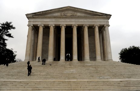 US Navy 110126-N-0555B-168 Navy recruiters and their families visit the Jefferson Memorial. Fifteen Sailors, assigned world-wide, are spending a we