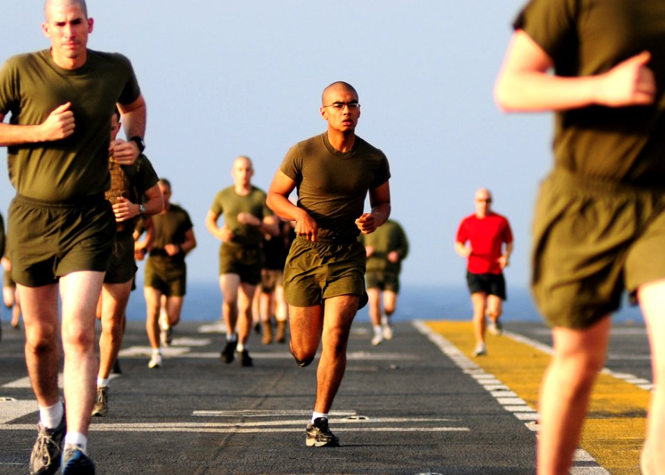 US Navy 110204-N-5538K-324 Marines participate in physical training aboard USS Essex (LHD 2)