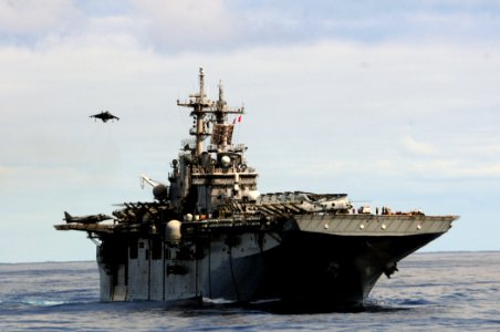US Navy 110224-N-RC734-090 An AV-8B Harrier lands aboard USS Boxer (LHD 4)