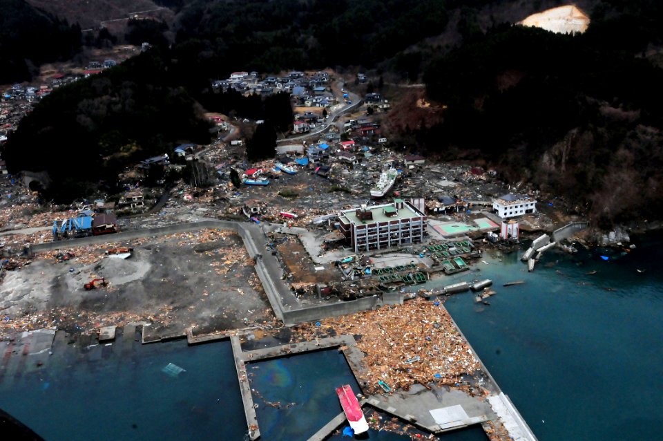 US Navy 110315-N-5503T-307 An aerial view of damage to Otsuchi, Japan, after a 9.0 magnitude earthquake and subsequent tsunami devastated the area in northern Japan