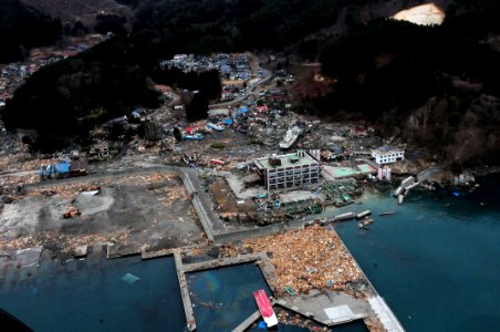 US Navy 110315-N-5503T-307 An aerial view of damage to Otsuchi, Japan, after a 9.0 magnitude earthquake and subsequent tsunami devastated the area in northern Japan