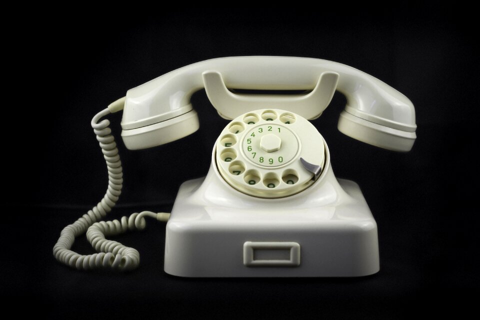 The handset connection communication