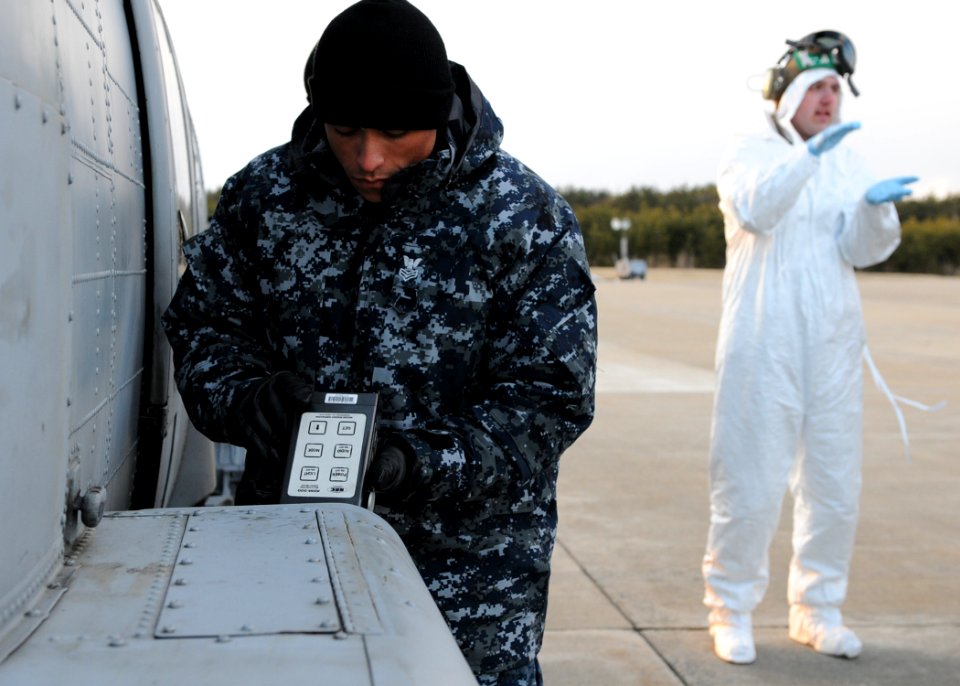 US Navy 110323-N-MU720-051 Machinist's Mate 1st Class Jose Hurtado, from Bridgeport, Texas, assigned to Nuclear Regional Maintenance Department, Ki