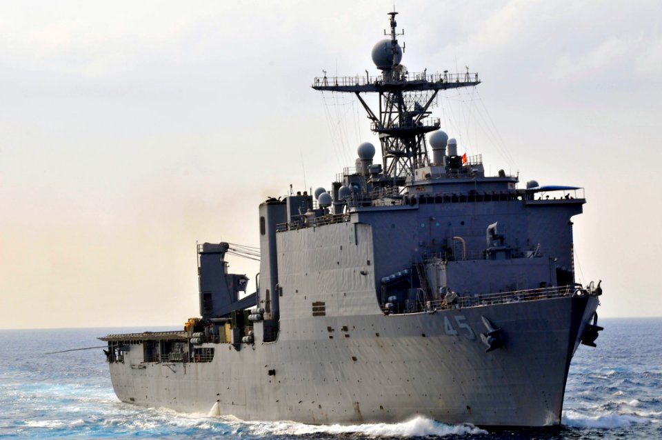 US Navy 110324-N-GW695-137 The amphibious dock landing ship USS Comstock (LSD 45) transits the Indian Ocean