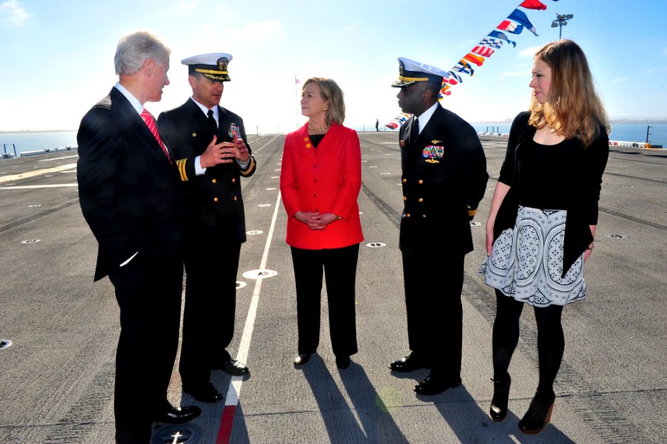 US Navy 110401-N-KD852-244 Capt. Jim Landers, along with Rear Adm. Earl Gay explains the ship's propulsion system to former President William Jeffe
