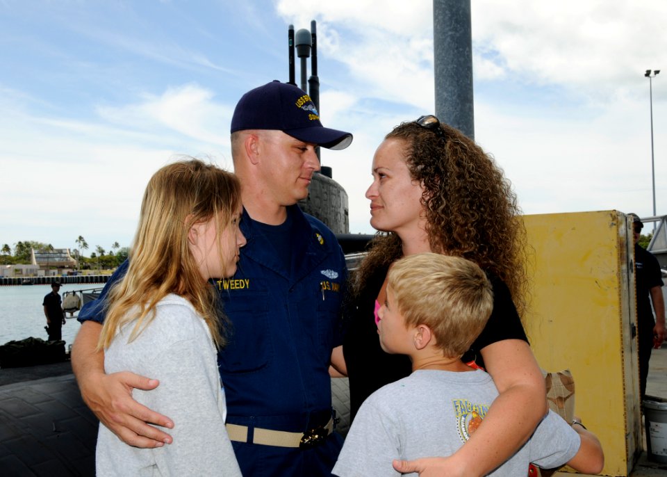US Navy 110405-N-UK333-025 enior Chief Fire Control Technician Samuel Tweedy says goodbye to his family before USS Bremerton (SSN 698) departs Join