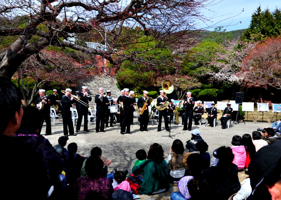 US Navy 110406-N-RO948-062 The U.S. 7th Fleet Band performs at a city park while on tour in the Republic of Korea