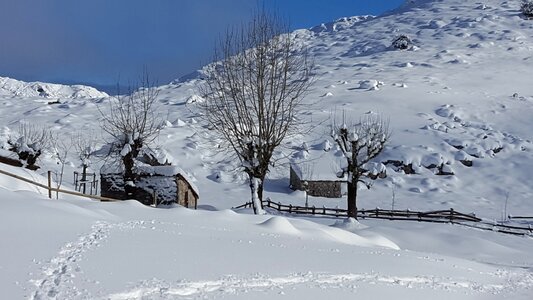 Cold mountain ice