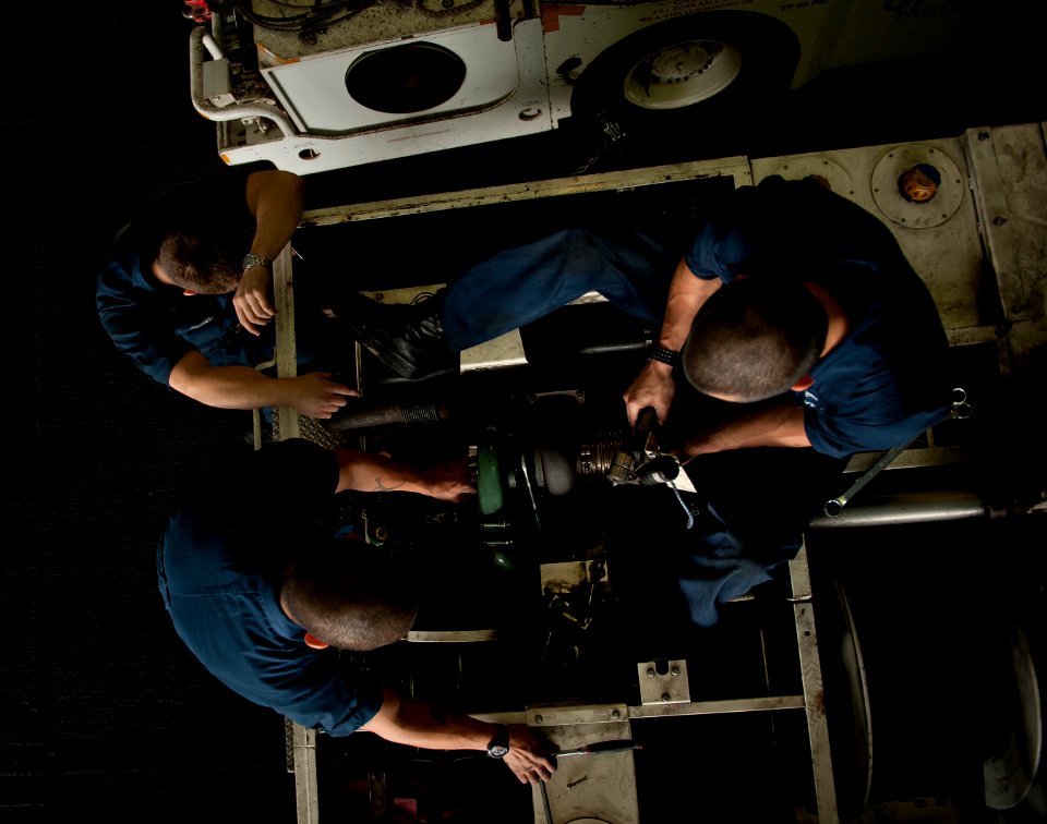 US Navy 110407-N-DR144-059 viation Support Equipment Technician Airman Scott Jensen, left, Aviation Support Equipment Technician 3rd Class Peter Za