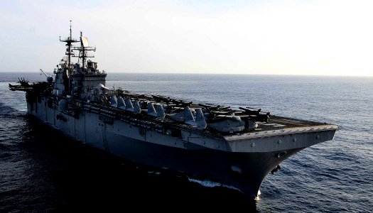 US Navy 110416-N-7508R-029 The multipurpose amphibious assault ship USS Bataan (LHD 5) transits the Atlantic Ocean