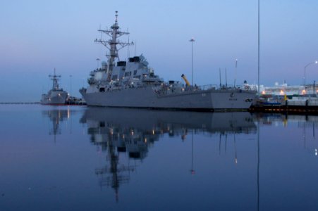 US Navy 110415-N-ZC343-536 USS Jarrett (FFG 33) and USS Milius (DDG 69) are moored at Naval Base San Diego