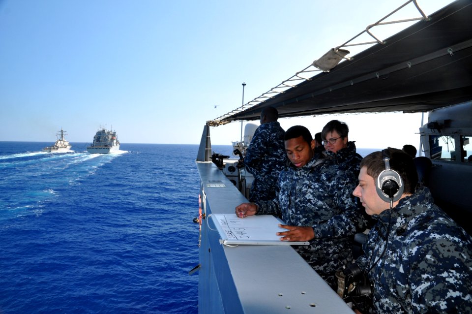 US Navy 110415-N-7293M-180 The amphibious transport dock ship USS Ponce (LPD 15) as Ponce prepares to come alongside the Military Sealift Command f