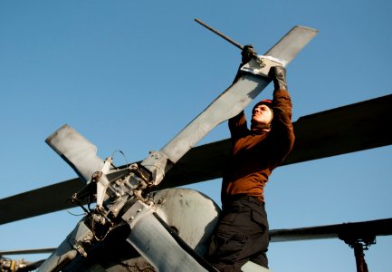 US Navy 110422-N-6505H-294 Aviation Structural Mechanic Airman Brian Smith, assigned to Helicopter Anti-submarine Squadron (HS) 15