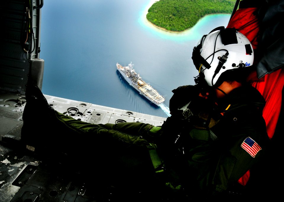US Navy 110423-N-BC134-321 Naval Air Crewman 2nd Class Bowen Derik, assigned to the Wild Cards of Helicopter Sea Combat squadron (HSC) 23