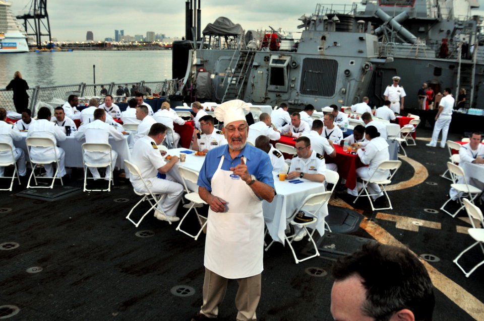 US Navy 110430-N-PS473-027 Art Ginsburg serves breakfast to Sailors aboard USS Ross (DDG 71) during Fleet Week Port Everglades for a taping of a Sa