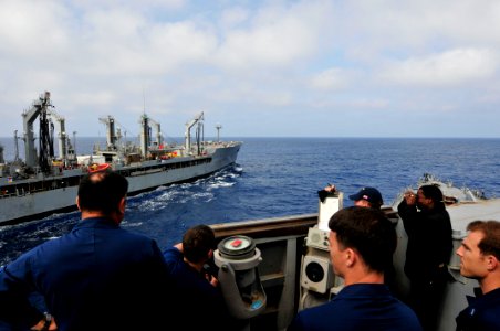 US Navy 110503-N-XO436-297 The Arleigh Burke-class guided-missile destroyer USS Barry (DDG 52) approaches the Military Sealift Command fleet replen