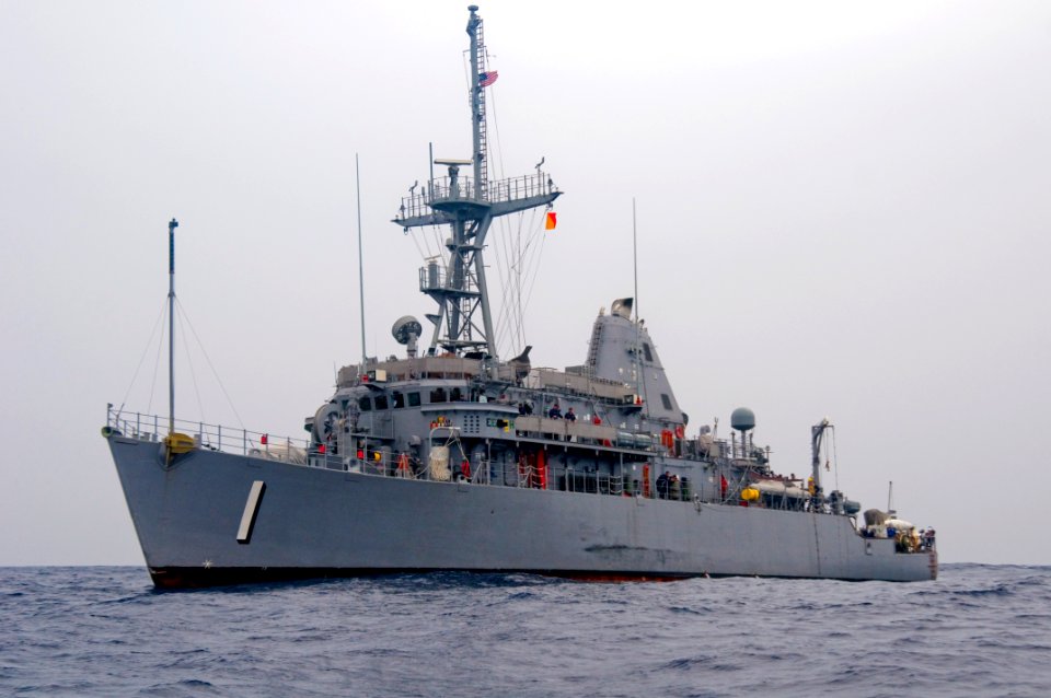 US Navy 110429-N-SP676-099 The mine countermeasure ship USS Avenger (MCM 1) raises the orange