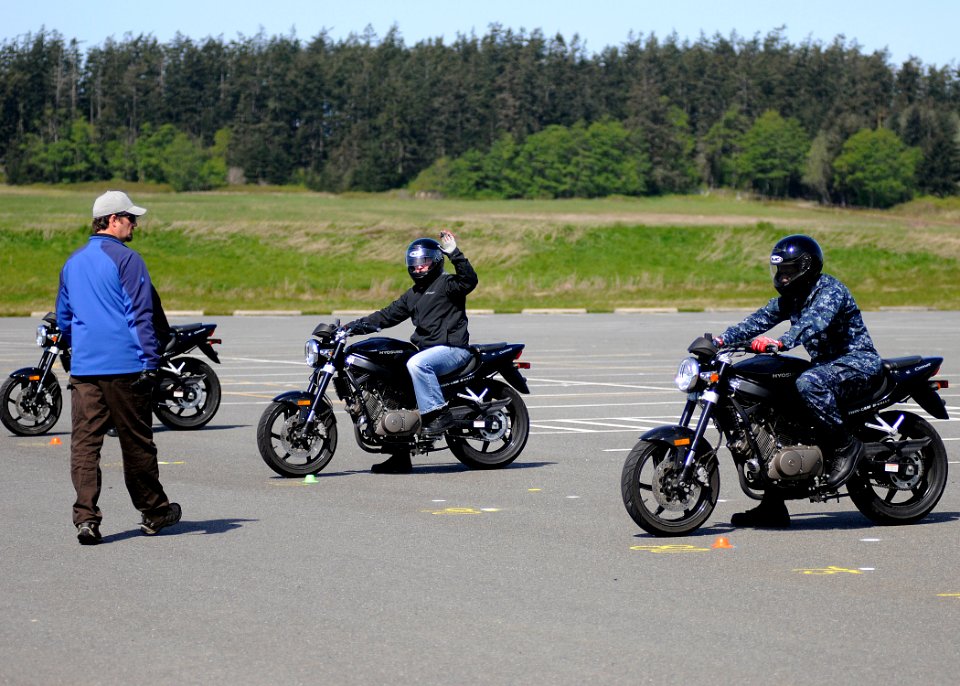 US Navy 110504-N-ZK021-003 Sailors assigned to Naval Air Station Whidbey Island listen to Shawn Olsen, a Navy and Marine Corps traffic safety progr