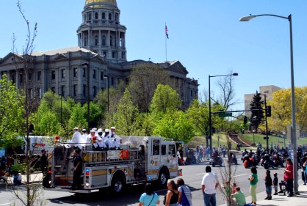 US Navy 110507-N-CI293-122 Sailors assigned to Navy Recruiting District Denver and Navy Operational Support Center Denver ride a Denver Fire Depart