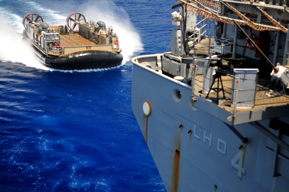 US Navy 110512-N-ZS026-384 (LCAC) 65 approaches the well deck of USS Boxer (LHD 4)