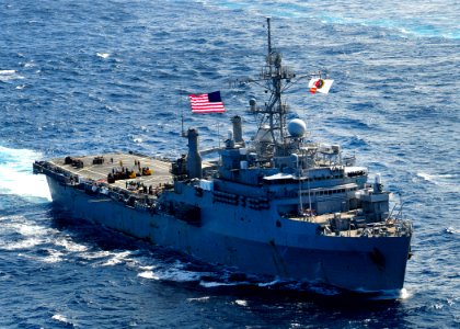 US Navy 110510-N-BC134-341 The amphibious transport dock ship USS Cleveland (LPD 7) transits the Pacific Ocean during Pacific Partnership 2011