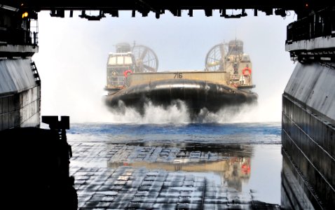 US Navy 110512-N-ZS026-292 (LCAC) 76 enters the well deck of USS Boxer (LHD 4)