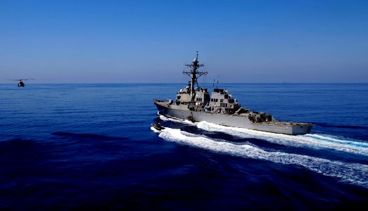 US Navy 110514-N-OS574-168 Sailors and Marines from the San Antonio-class amphibious transport dock ship USS Mesa Verde (LPD 19) p