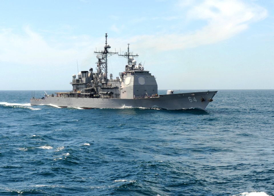 US Navy 110516-N-TB177-163 The guided-missile cruiser USS Gettysburg (CG 64) transits the Atlantic Ocean